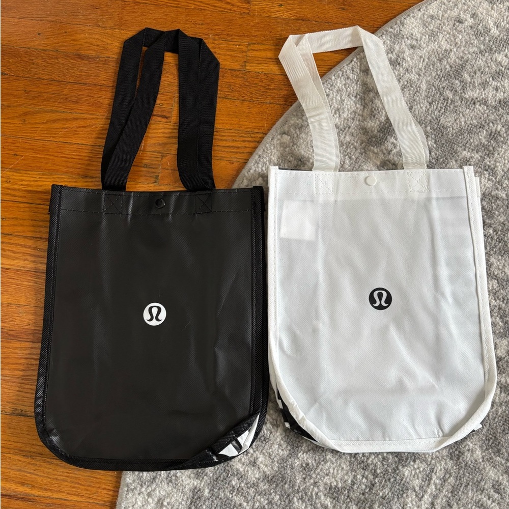 Lululemon bags